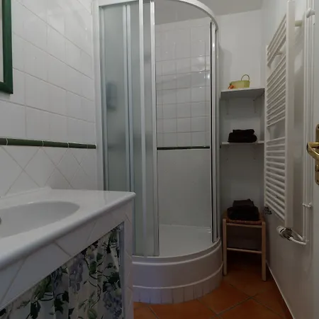 Les Celestines Lavannes