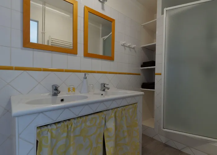 Les Celestines Casa de hóspedes Lavannes